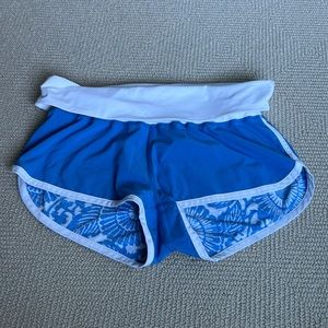 Lululemon women’s reversible swim shorts